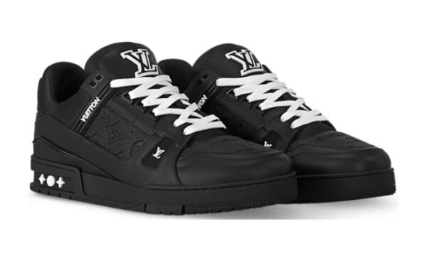 Ginnastica con monogramma in rilievo